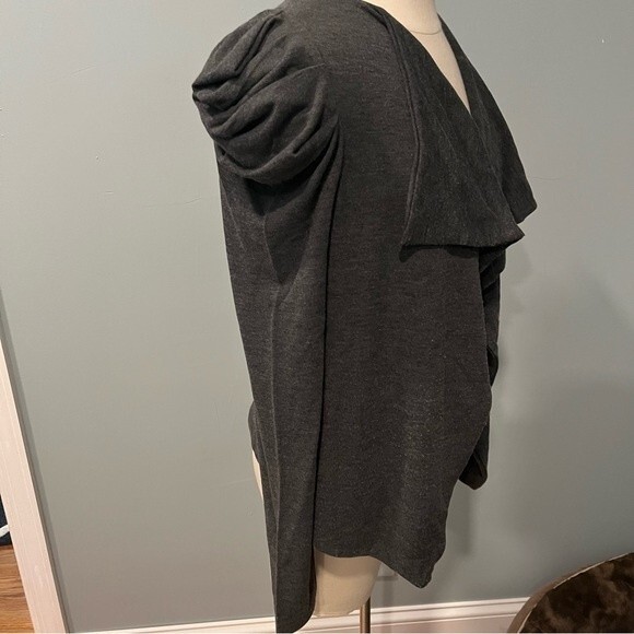 Forever 21 Charcoal Grey Open Front Draped Long Sleeve Cardigan Size Medium - Picture 2 of 6